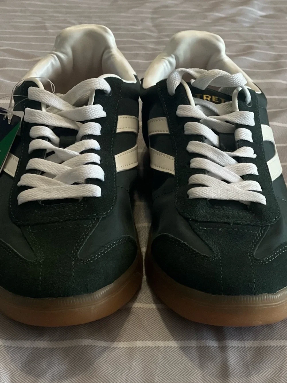 Tretorn Green Low-Top Sneakers with White Details - Picture 6 of 11